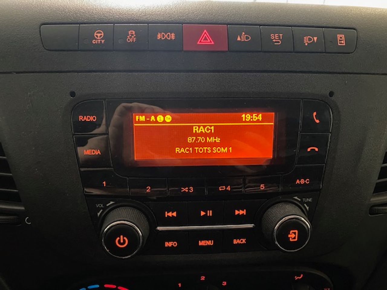 Iveco Daily Furgón 35S12 V 3520L H2 12.0 120cv - GARANTIA MECANICA - Foto 15