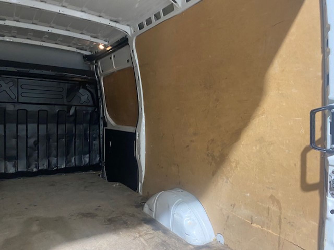 Iveco Daily Furgón 35S16 V 3520L H2 12.0 160cv - GARANTIA MECANICA - Foto 13