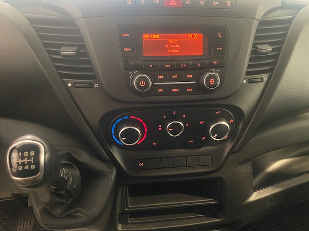 Iveco Daily Furgón 35S16 V 3520L H2 12.0 160cv - GARANTIA MECANICA - Foto 16