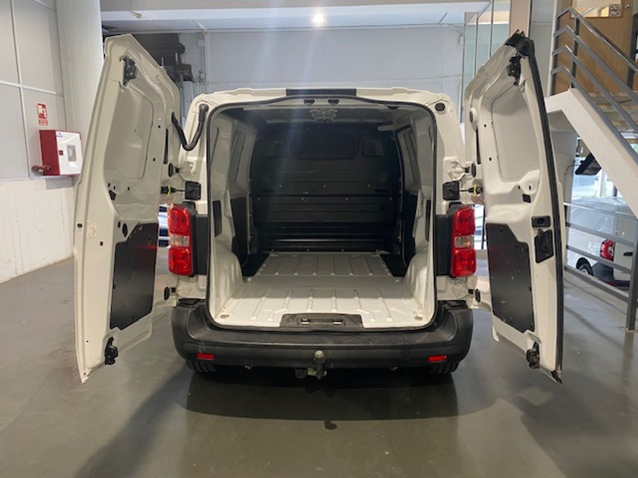 Peugeot Expert Pro 1.5 BlueHDi 100 SS Standard - GARANTIA MECANICA - Foto 11