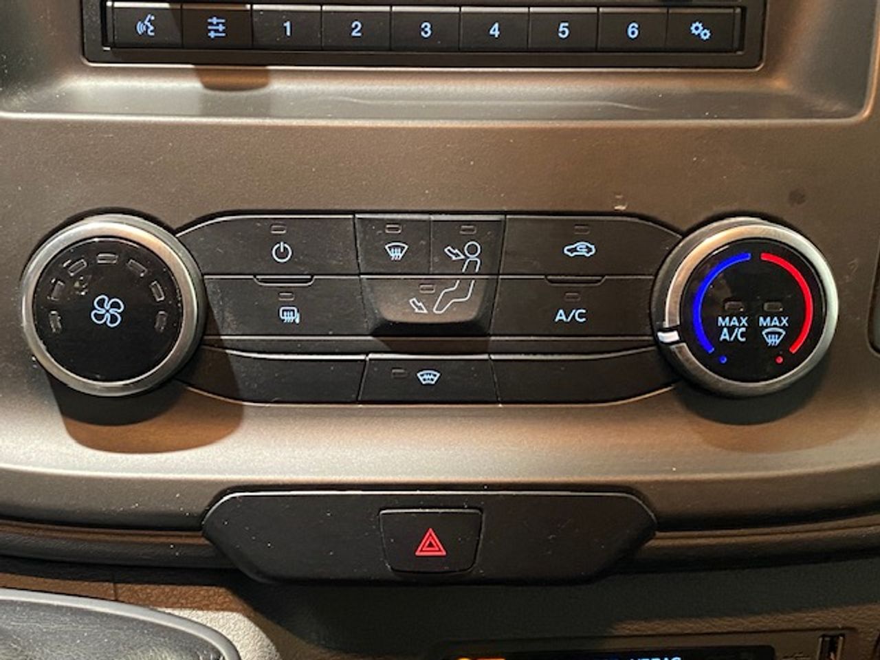 Ford Transit 350 96kW L2H2 Van Trend FWD MHEV - GARANTIA MECANICA - Foto 18