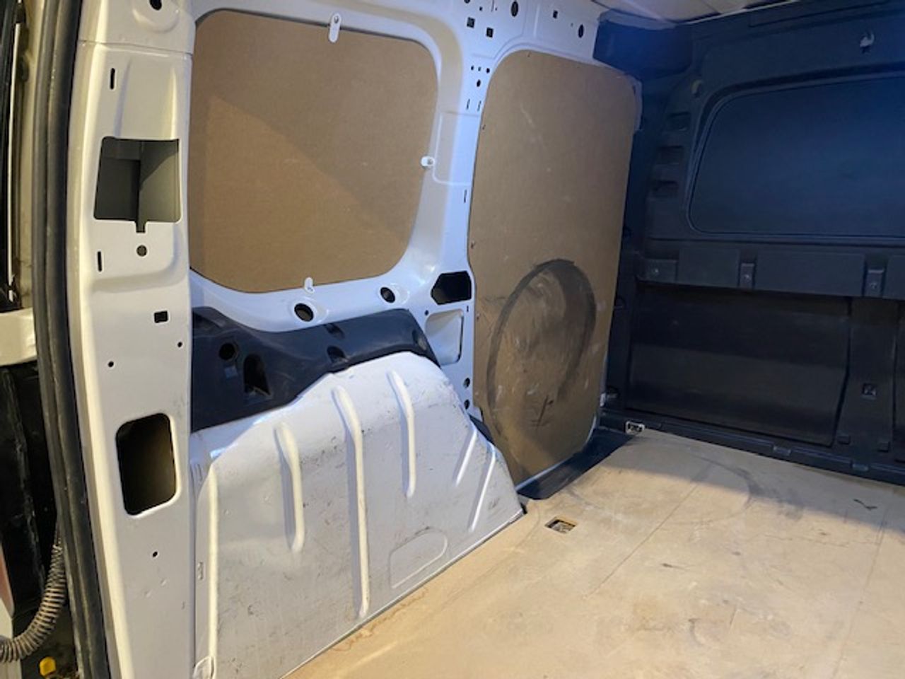 Volkswagen Caddy Cargo 2.0 TDI 90kW 122CV 4MOTION - GARANTIA MECANICA - Foto 13