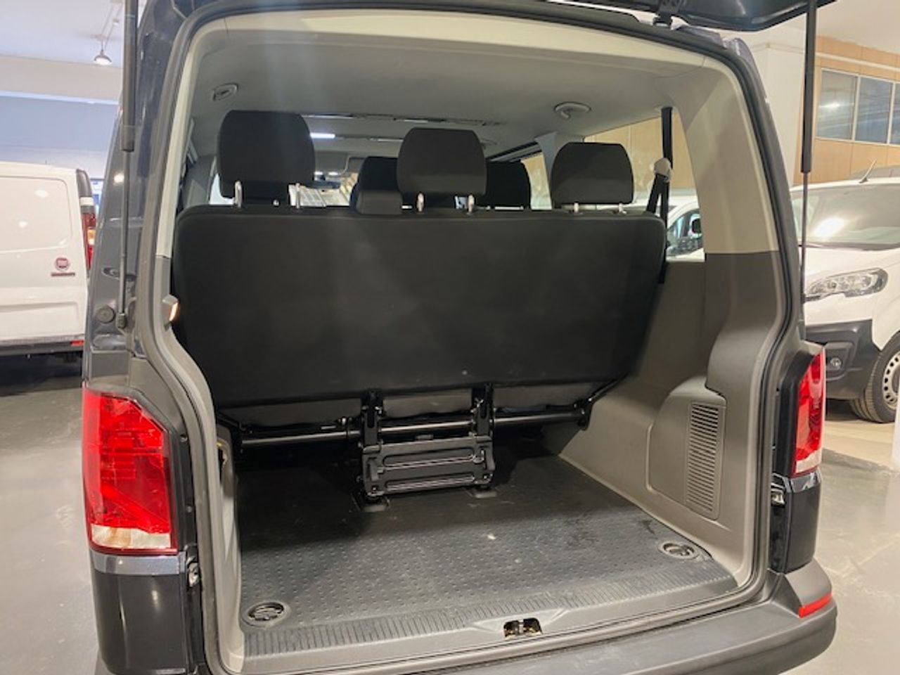 Volkswagen Caravelle Origin Corta 2.0 TDI 110kW BMT DSG - GARANTIA MECANICA - Foto 11