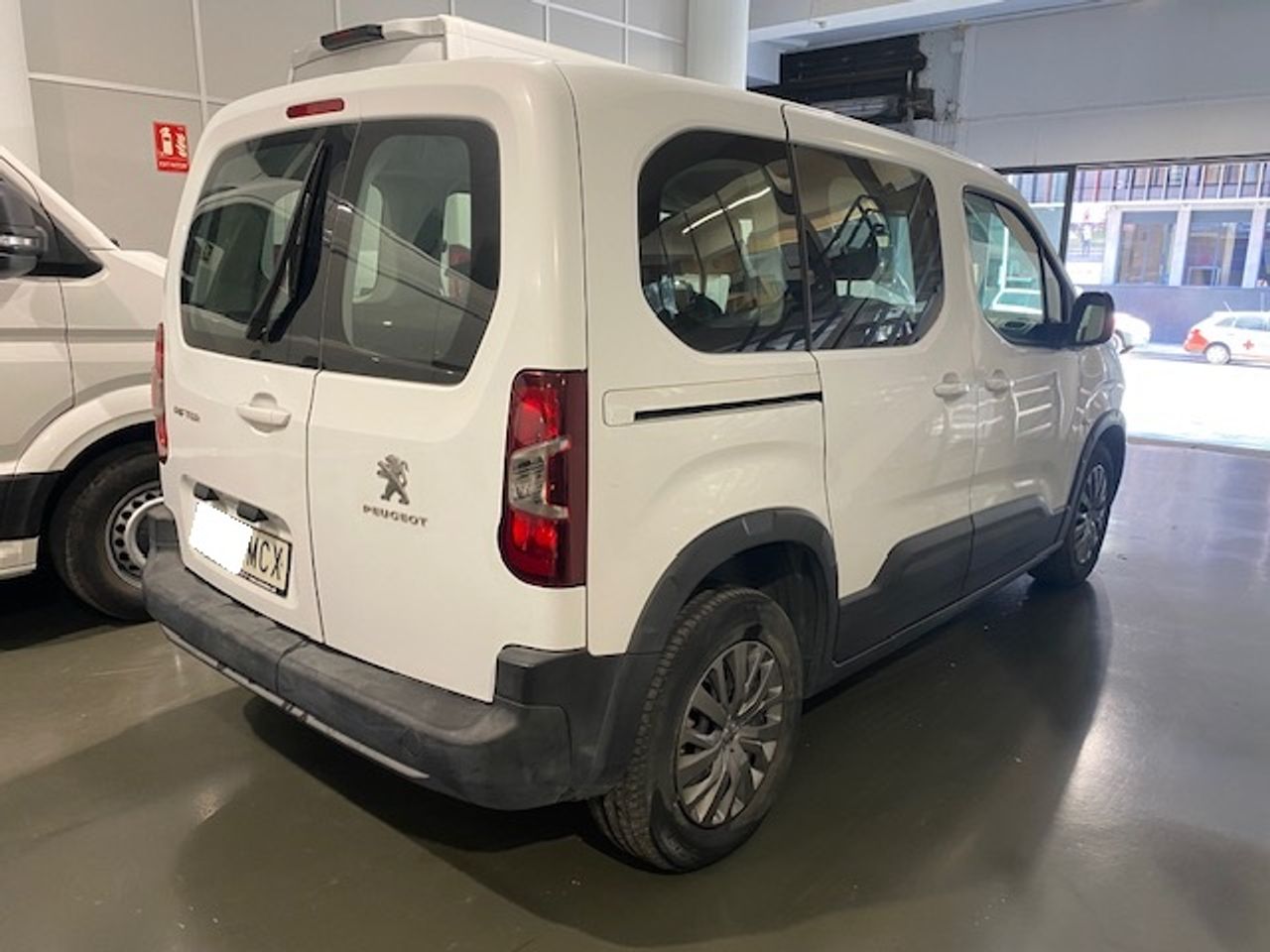 Peugeot Rifter Access Standard BlueHDI 73KW 100 cv - GARANTIA MECANICA - Foto 7