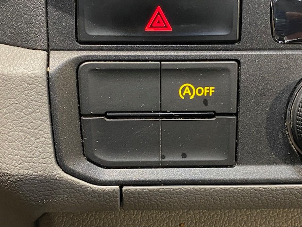 Volkswagen Crafter Crafter Ch. Cb. 2.0TDI SCR RWD 35 BL L4 103kW - GARANTIA MECANICA - Foto 29