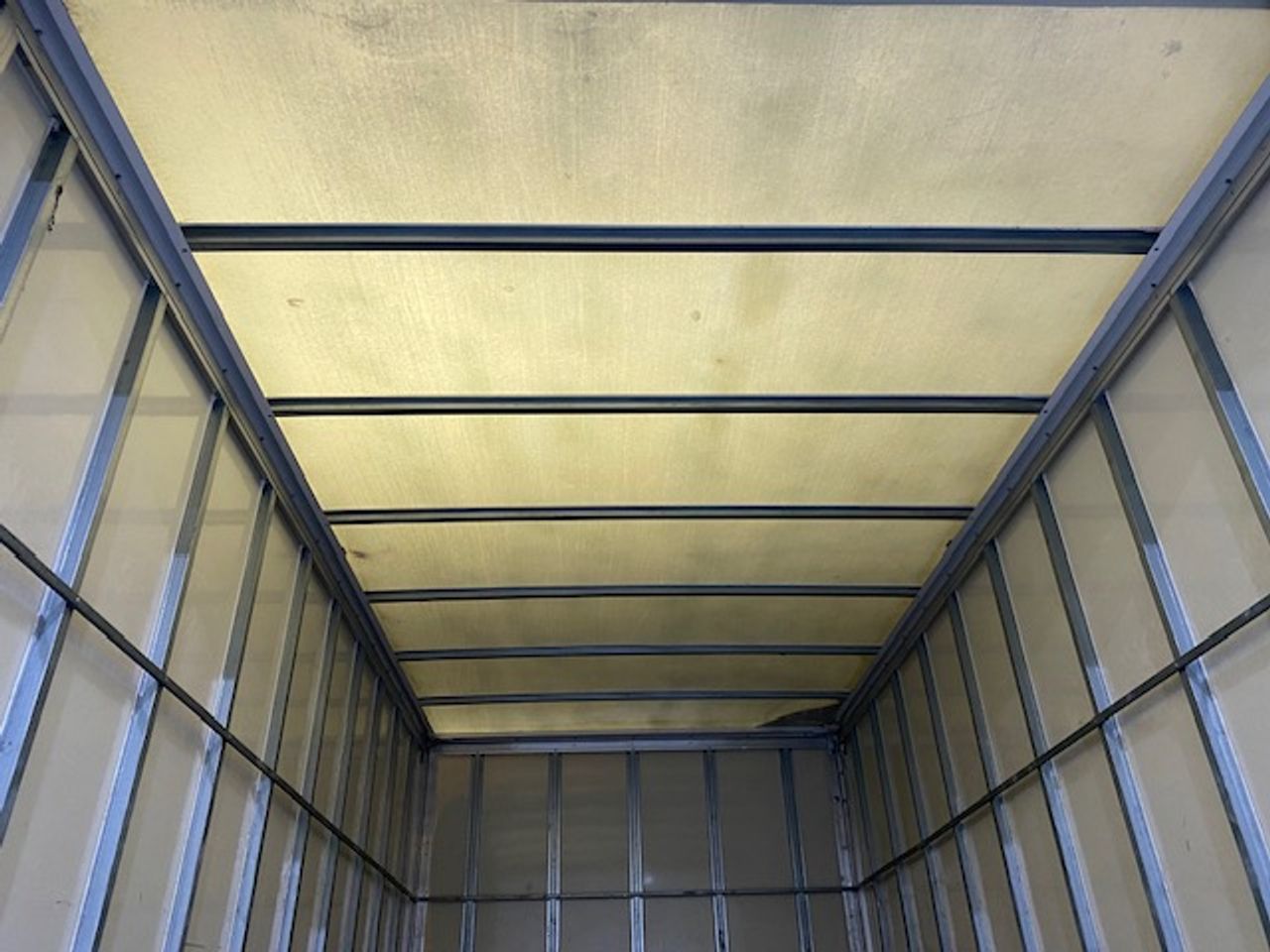 Volkswagen Crafter Crafter Ch. Cb. 2.0TDI SCR RWD 35 BL L4 103kW - GARANTIA MECANICA - Foto 18