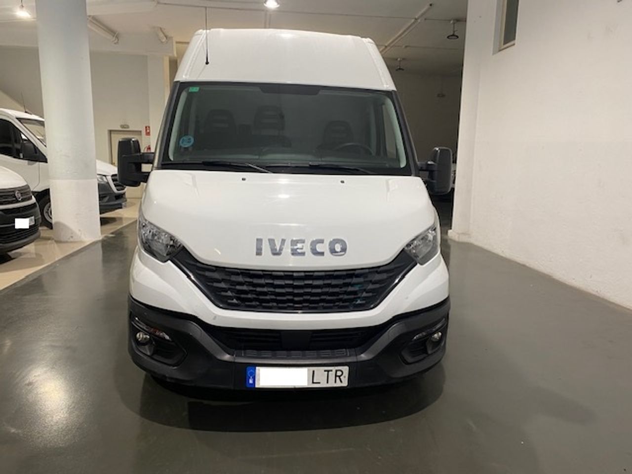 Iveco Daily Furgón 35S12 V 3520L H2 12.0 120cv - GARANTIA MECANICA - Foto 3