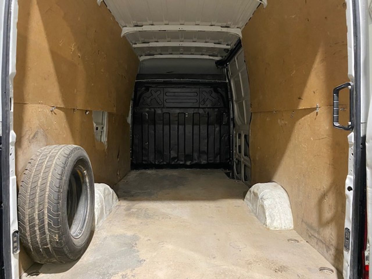 Iveco Daily Furgón 35S12 V 3520L H2 12.0 120cv - GARANTIA MECANICA - Foto 10