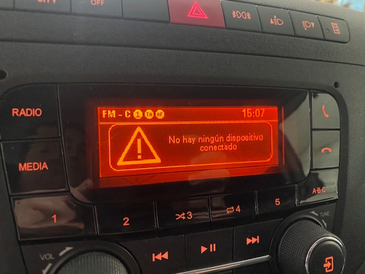 Iveco Daily Furgón 35S12 V 3520L H2 12.0 120cv - GARANTIA MECANICA - Foto 17