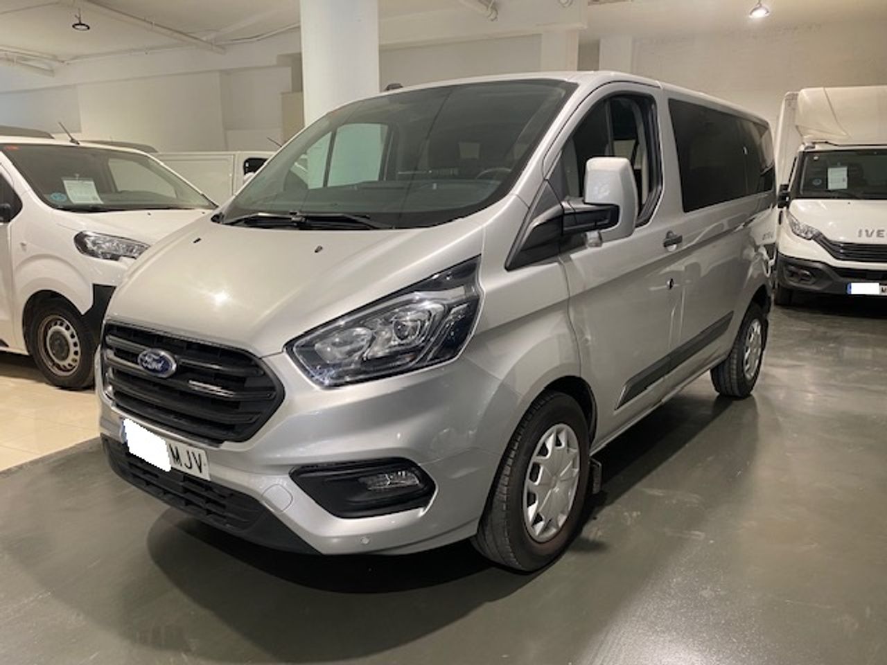 Ford Transit Custom Kombi 2.0 TDCI 320 L1 Trend - GARANTIA FÁBRICA 08/2026 - Foto 4