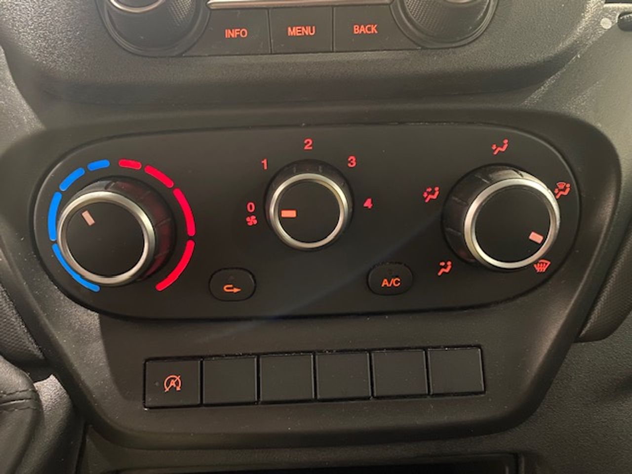 Iveco Daily Furgón 35S16 V 3520 L4H2 16.0 160cv - GARANTIA MECANICA - Foto 25