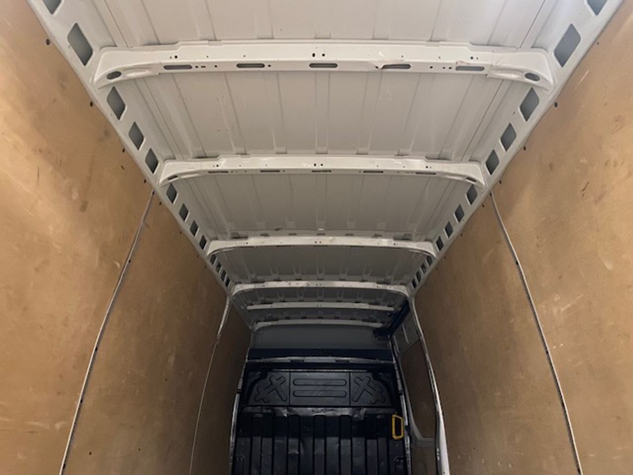 Iveco Daily Furgón 35S16 V 3520 L4H2 16.0 160cv - GARANTIA MECANICA - Foto 15