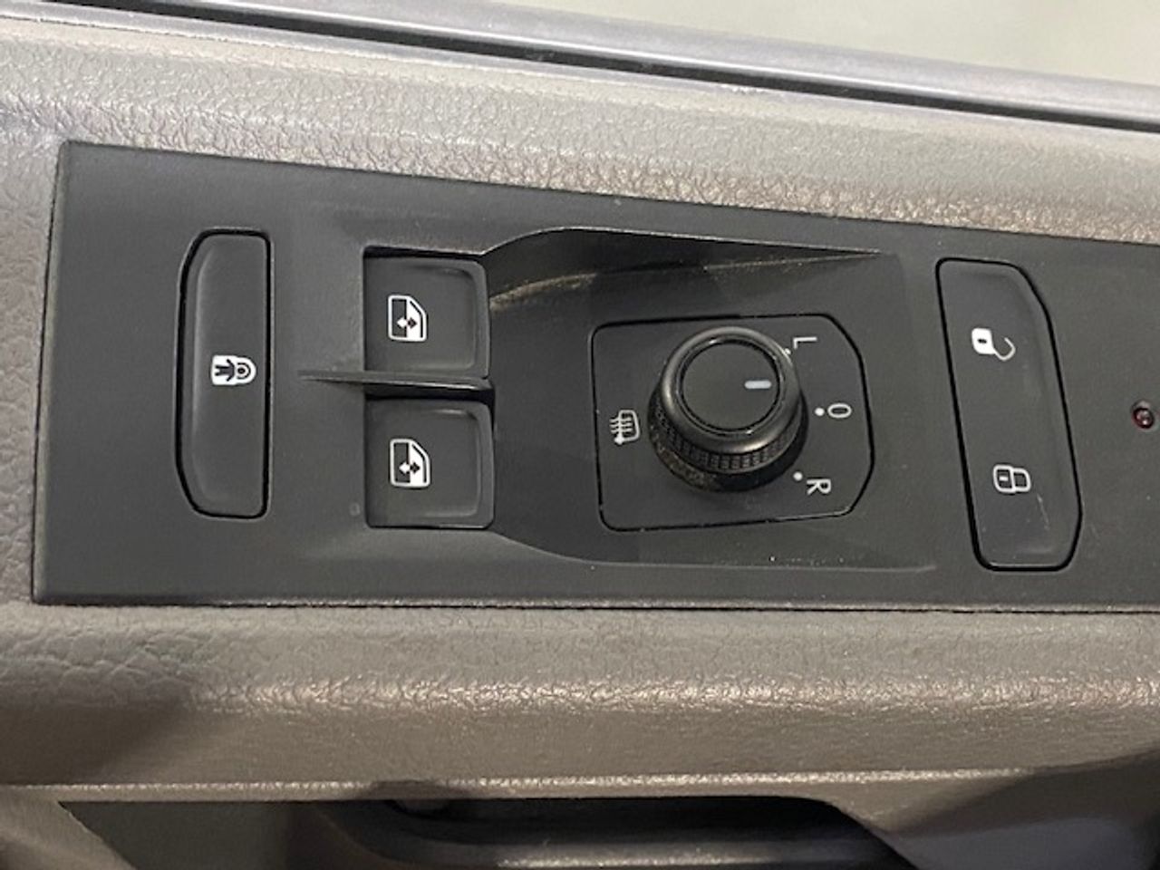 Volkswagen Caravelle Origin Corta 2.0 TDI 110kW BMT DSG - GARANTIA MECANICA - Foto 25