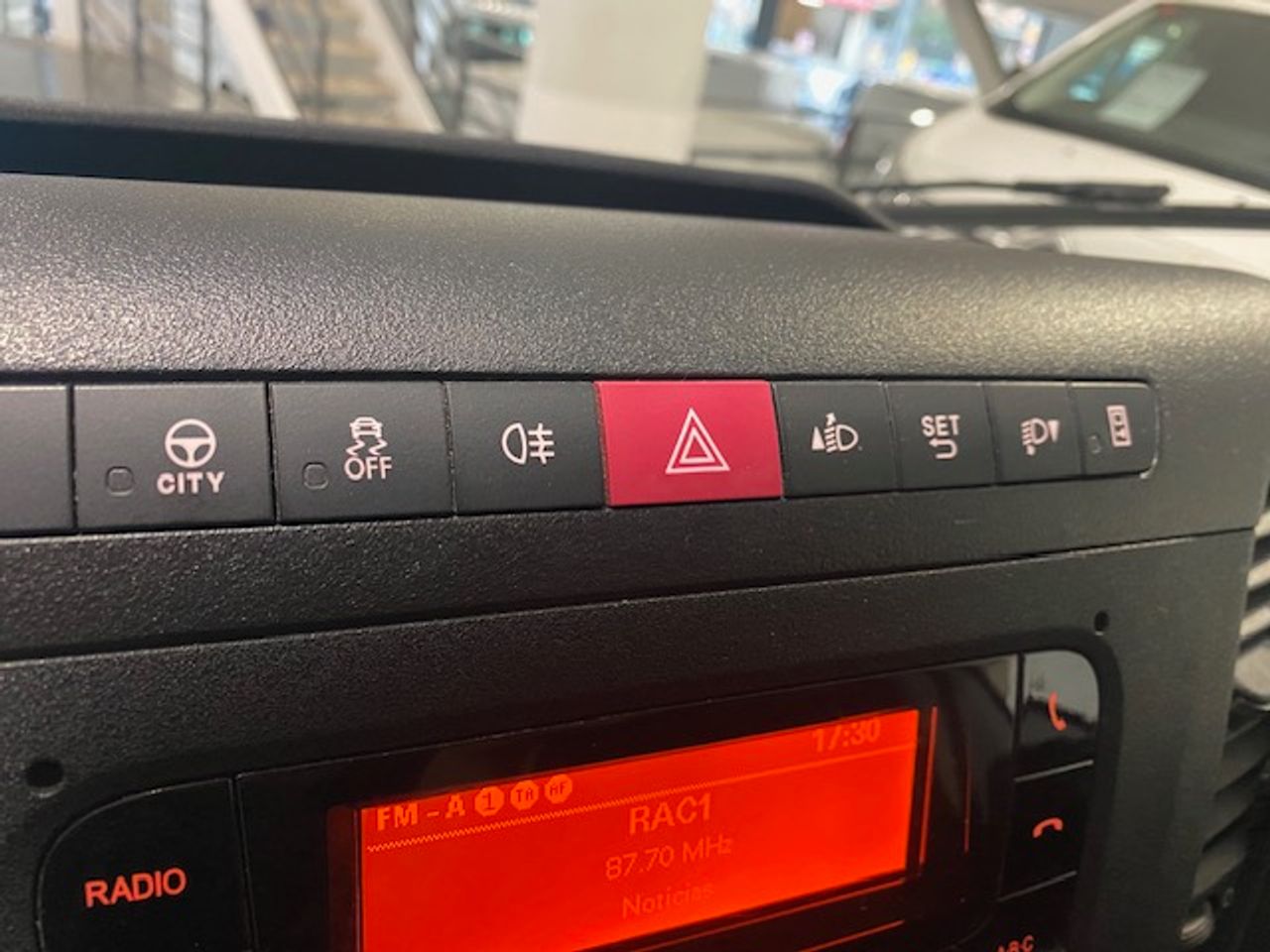 Iveco Daily Furgón 35S16 V 3520 L4H2 16.0 160cv - GARANTIA MECANICA - Foto 24