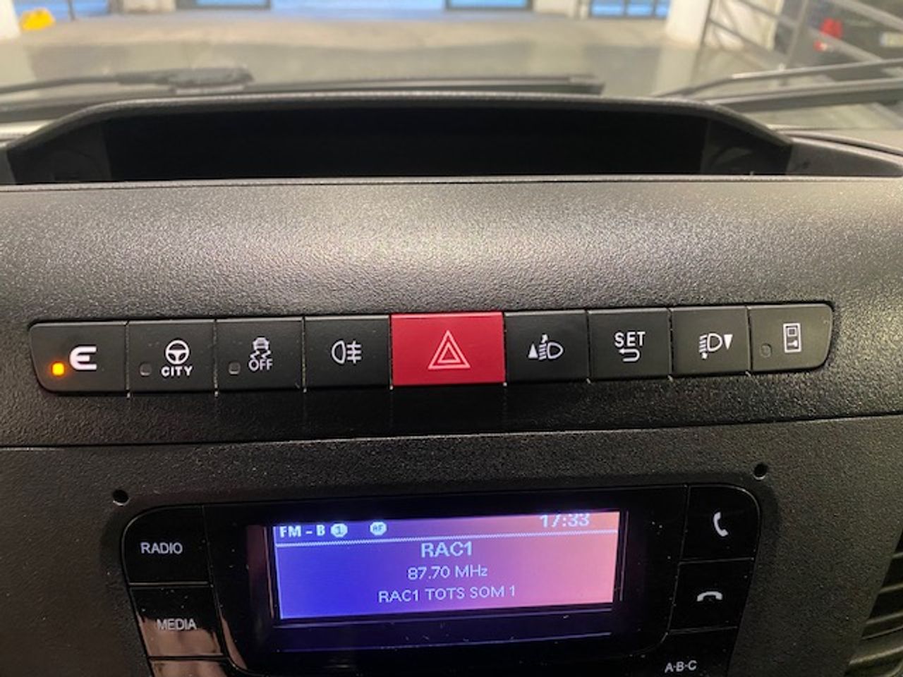 Iveco Daily Furgón 35S16 V 3520 L4H2 16.0 160cv - GARANTIA MECANICA - Foto 23