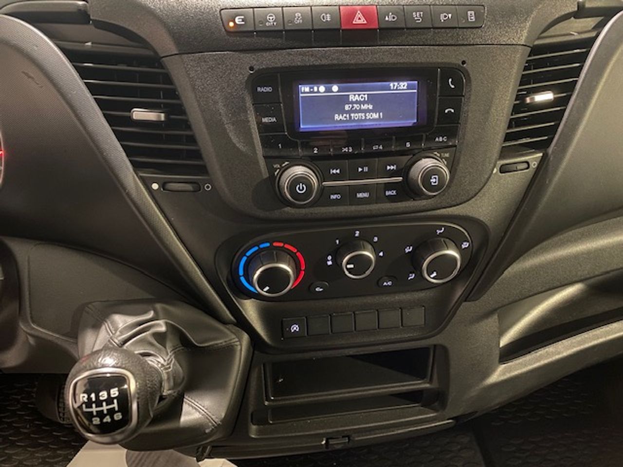 Iveco Daily Furgón 35S16 V 3520 L4H2 16.0 160cv - GARANTIA MECANICA - Foto 19