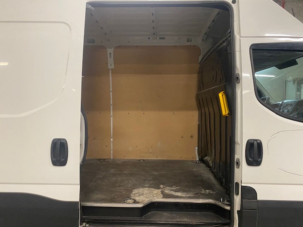 Iveco Daily Furgón 35S16 V 3520 L4H2 16.0 160cv - GARANTIA MECANICA - Foto 17