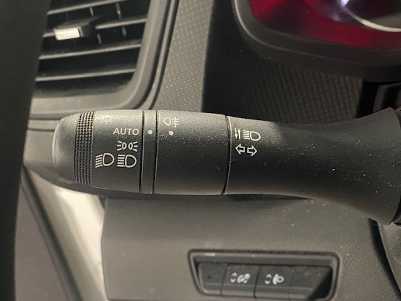 Renault Trafic Furgón L1H1 dCi 110cv - GARANTIA MECANICA - Foto 21