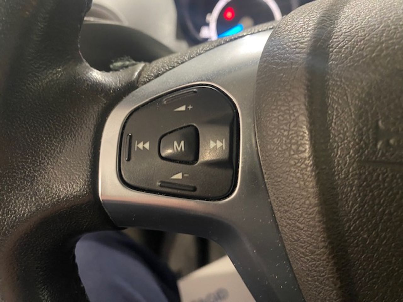 Ford Transit Courier Van 1.5 TDCi Trend 95cv - Foto 27