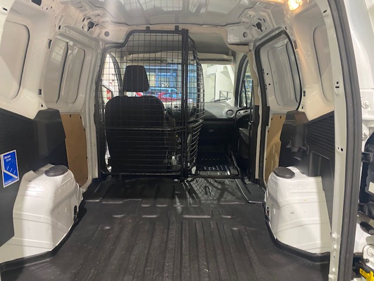 Ford Transit Courier Van 1.5 TDCi Trend 95cv - Foto 16