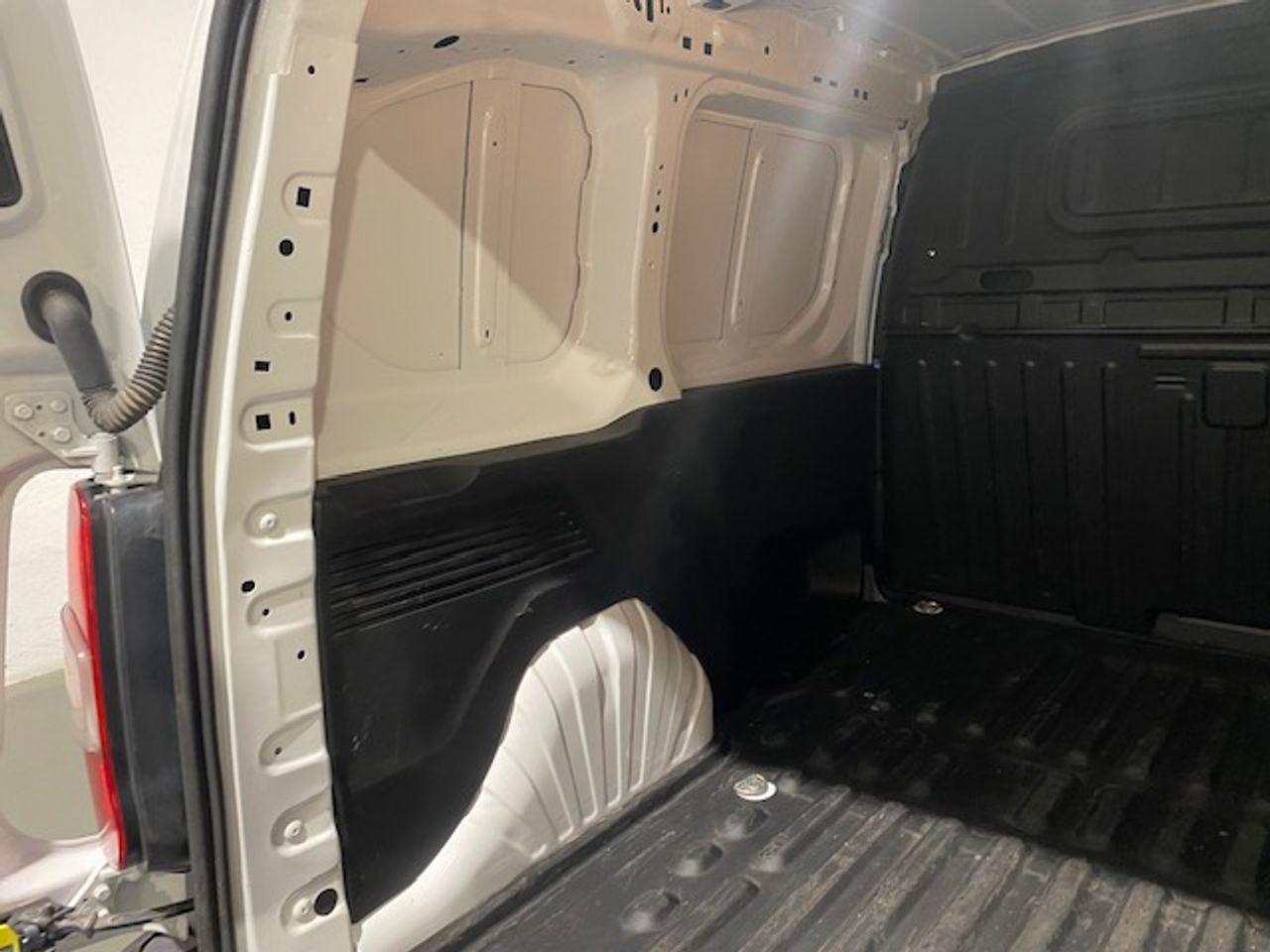 Peugeot Partner Standard 600kg BlueHDi 73kW - Foto 12
