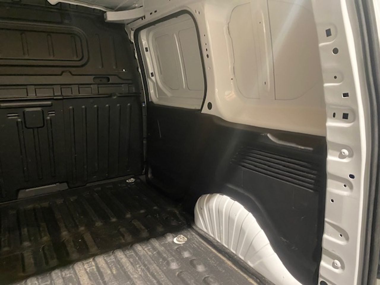 Peugeot Partner Standard 600kg BlueHDi 73kW - Foto 13