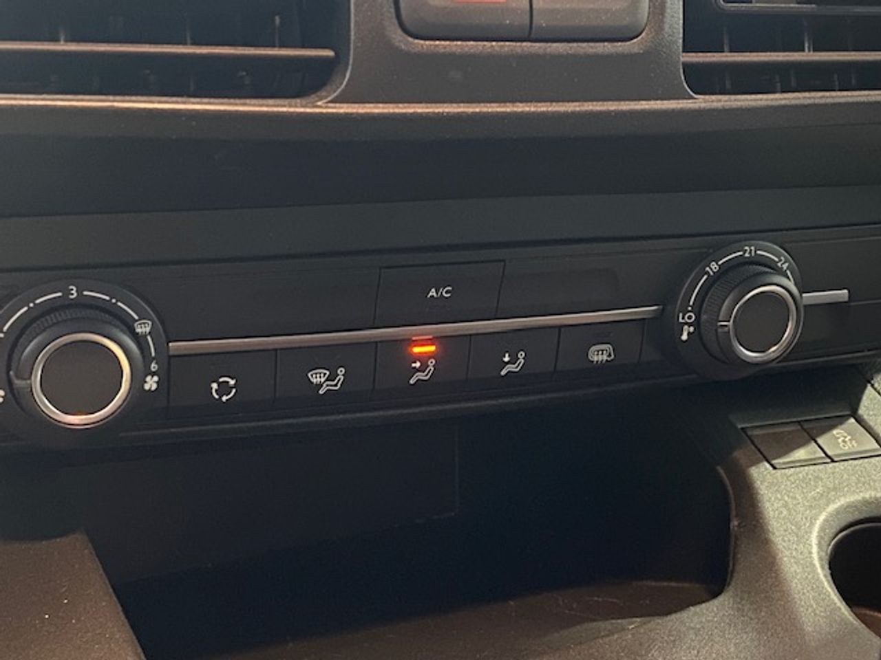 Peugeot Partner Standard 600kg BlueHDi 73kW - Foto 16