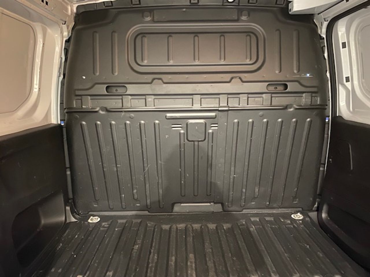 Peugeot Partner Standard 600kg BlueHDi 73kW - Foto 14