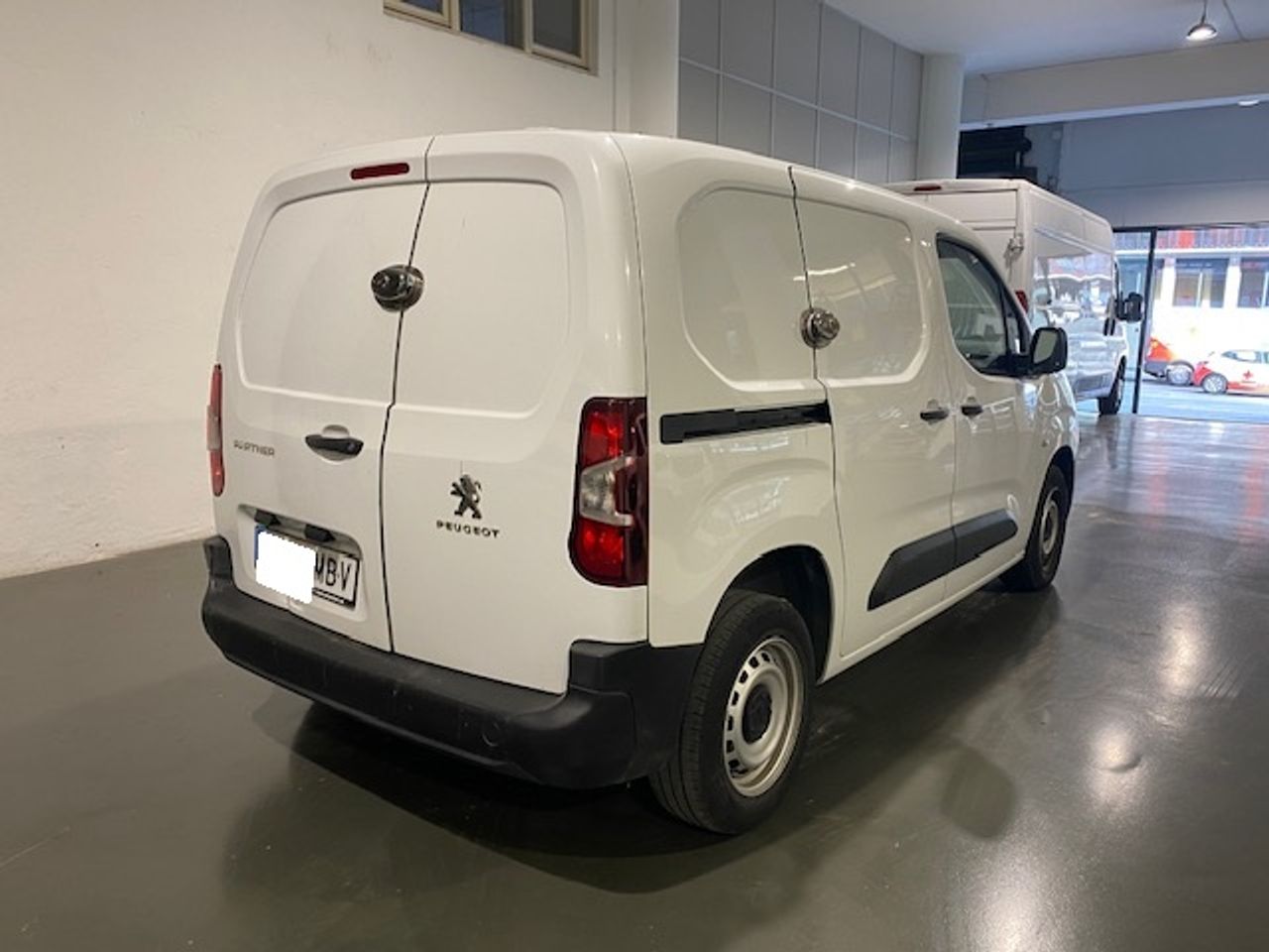 Peugeot Partner Standard 600kg BlueHDi 73kW - Foto 6