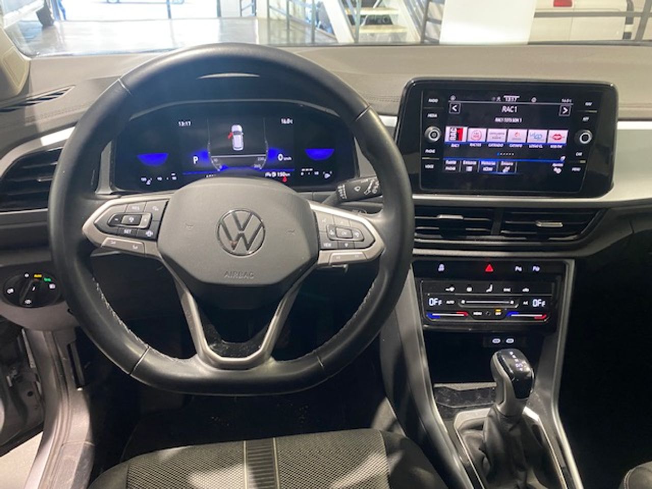 Volkswagen T-Roc Life 1.5 TSI 110 kW (150 CV) DSG - GARANTIA MECANICA - Foto 17