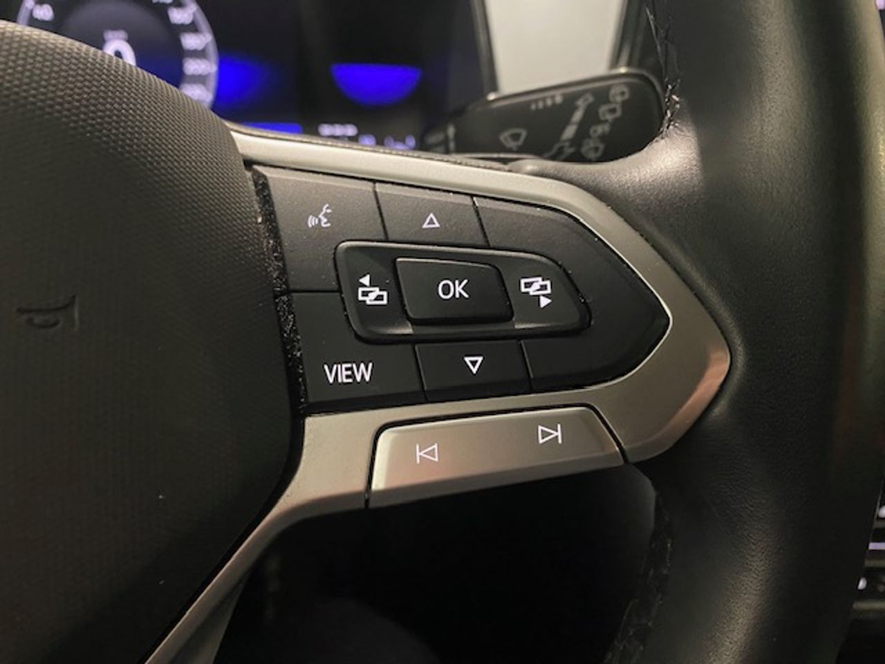 Volkswagen T-Roc Life 1.5 TSI 110 kW (150 CV) DSG - GARANTIA MECANICA - Foto 27