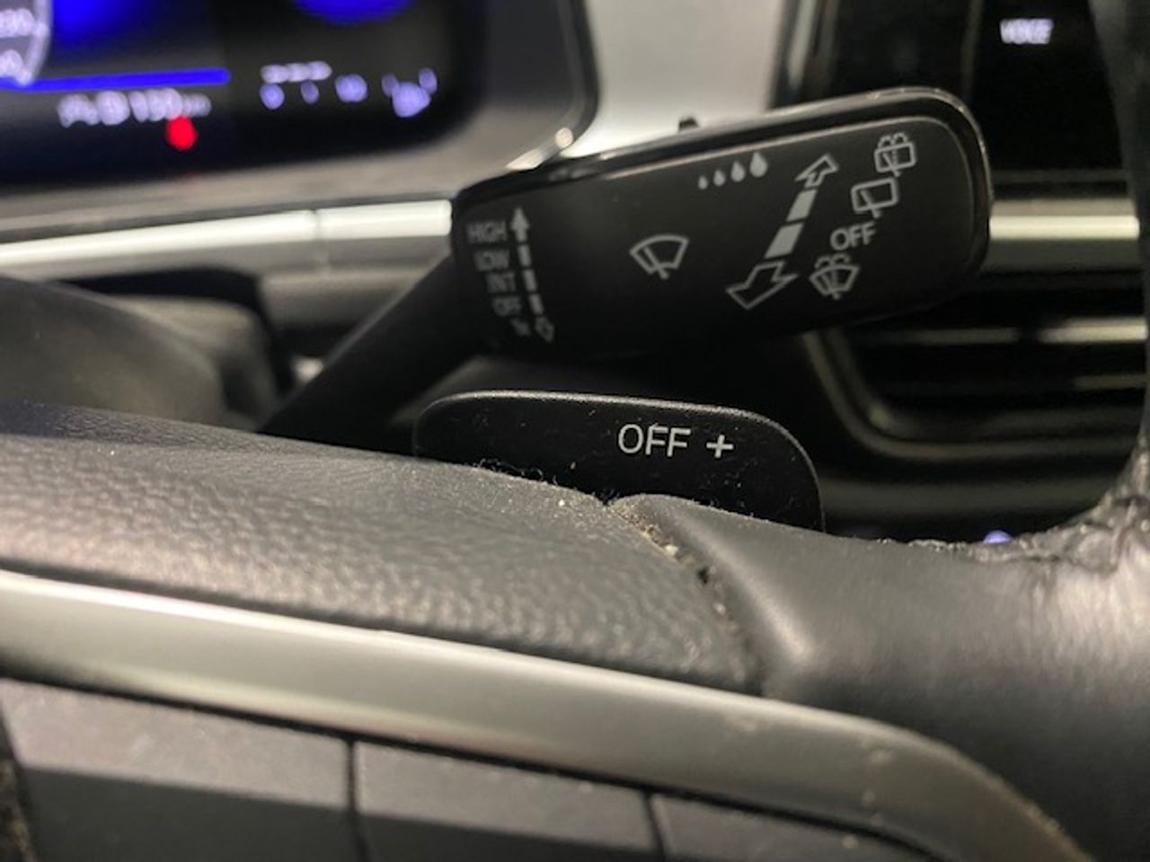 Volkswagen T-Roc Life 1.5 TSI 110 kW (150 CV) DSG - GARANTIA MECANICA - Foto 29