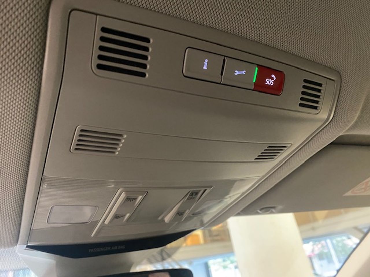 Volkswagen T-Roc Life 1.5 TSI 110 kW (150 CV) DSG - GARANTIA MECANICA - Foto 33