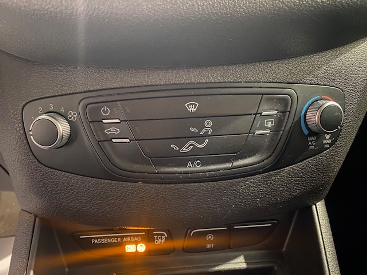 Ford Transit Courier Van 1.5 TDCi Trend 95cv - Foto 25