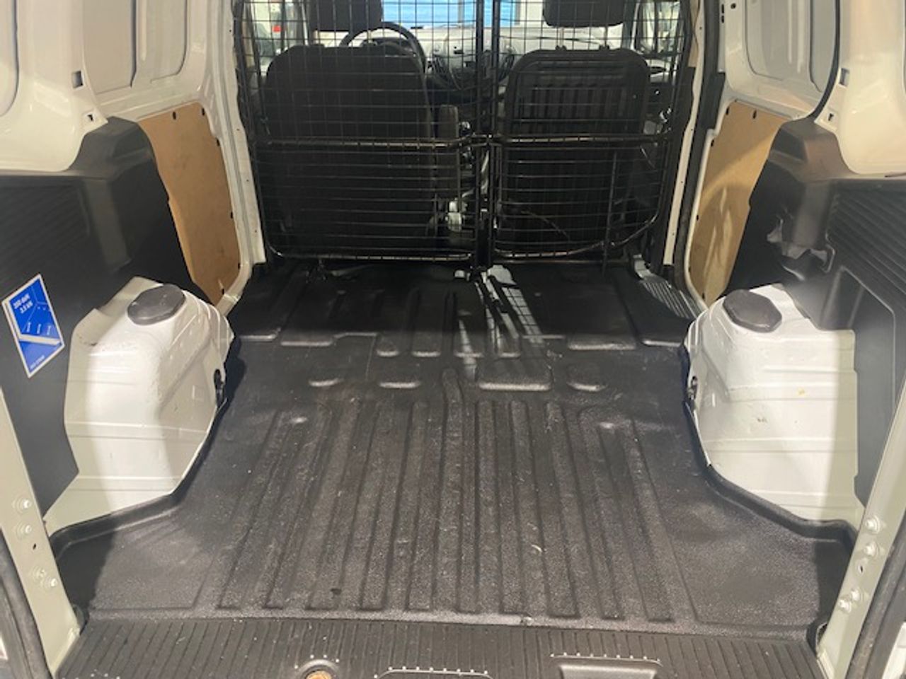 Ford Transit Courier Van 1.5 TDCi Trend 95cv - Foto 11