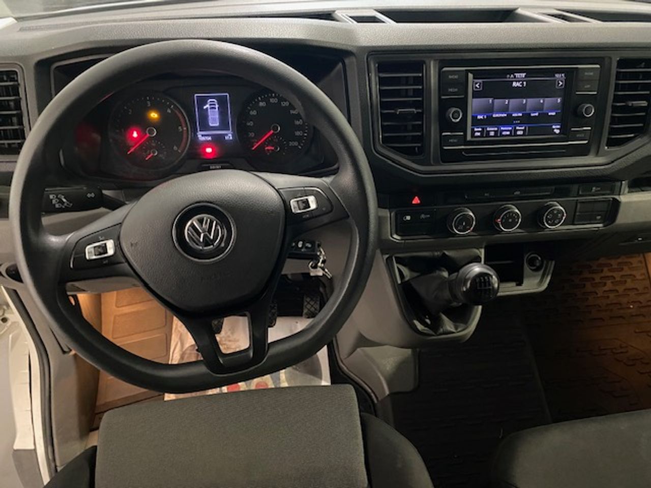 Volkswagen Crafter 35 Furgon BL TA L4H3 2.0TDI 103kW 140CV - GARANTIA FÁBRICA 07/2026 - Foto 18