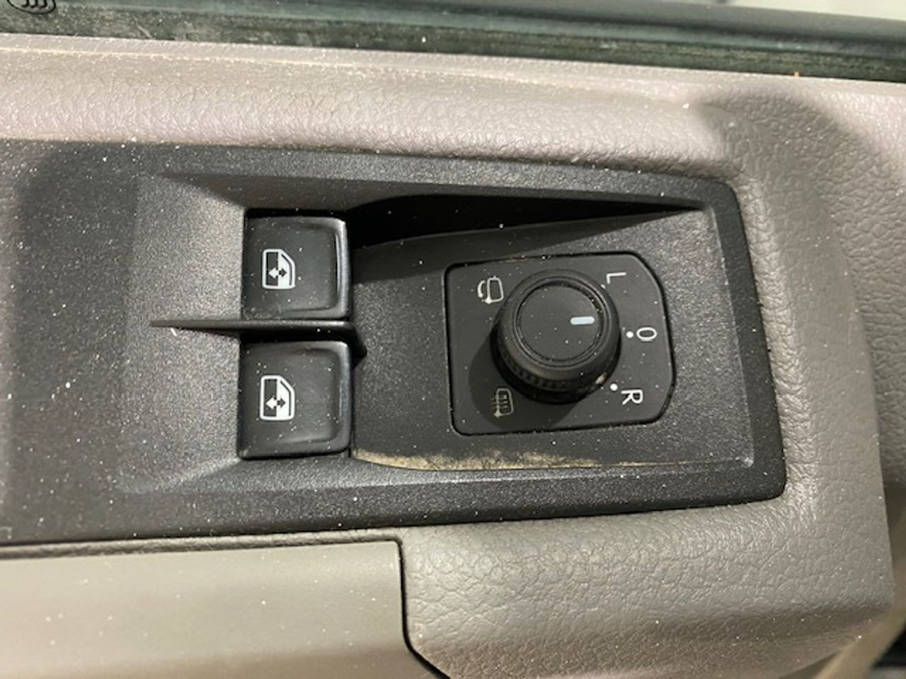 Volkswagen Crafter 35 Furgon BM TN L3H2 2.0TDI 103kW140CV - GARANTIA FÁBRICA 07/2026 - Foto 30