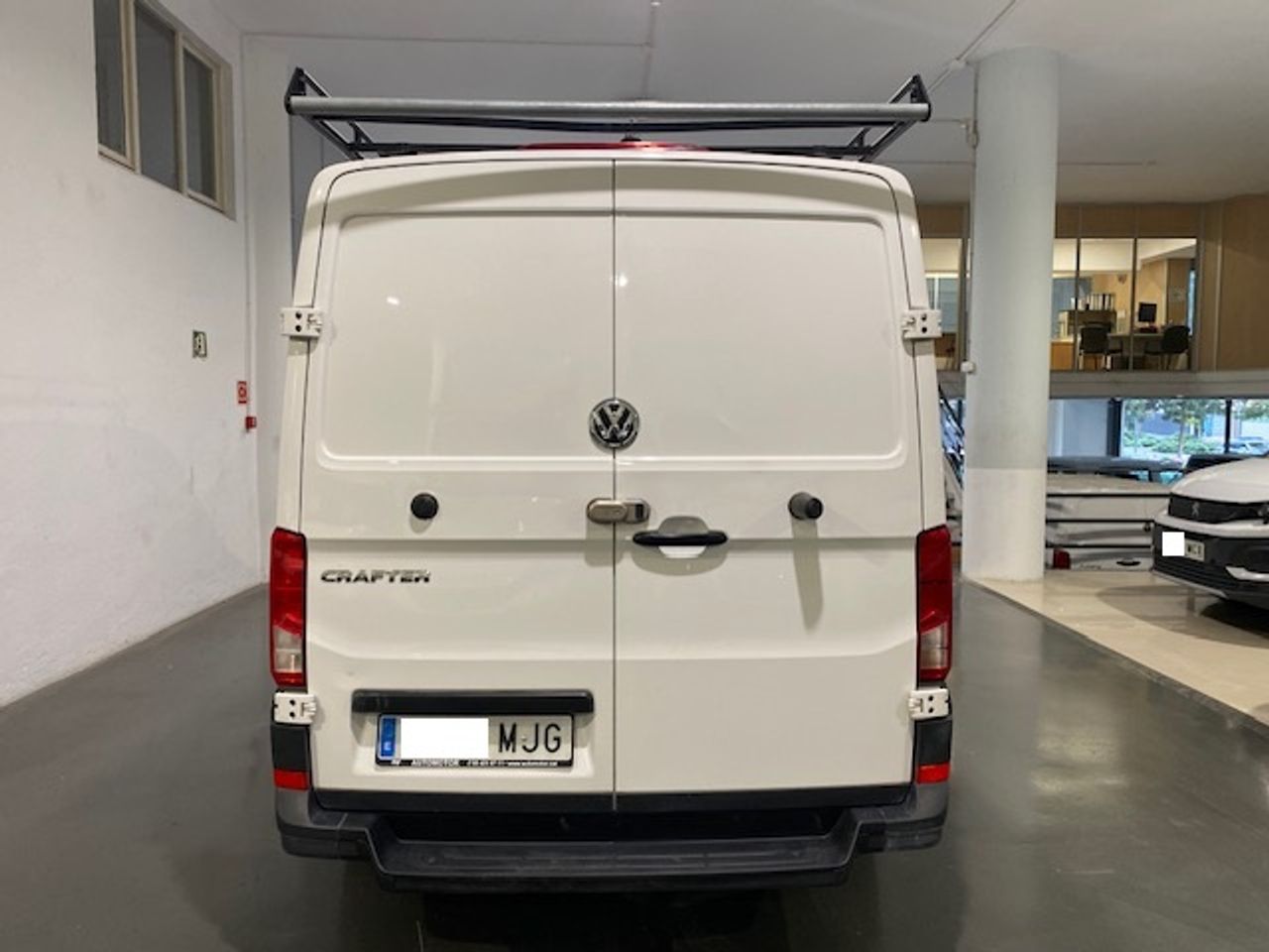 Volkswagen Crafter 35 Furgon BM TN L3H2 2.0TDI 103kW140CV - GARANTIA FÁBRICA 07/2026 - Foto 8
