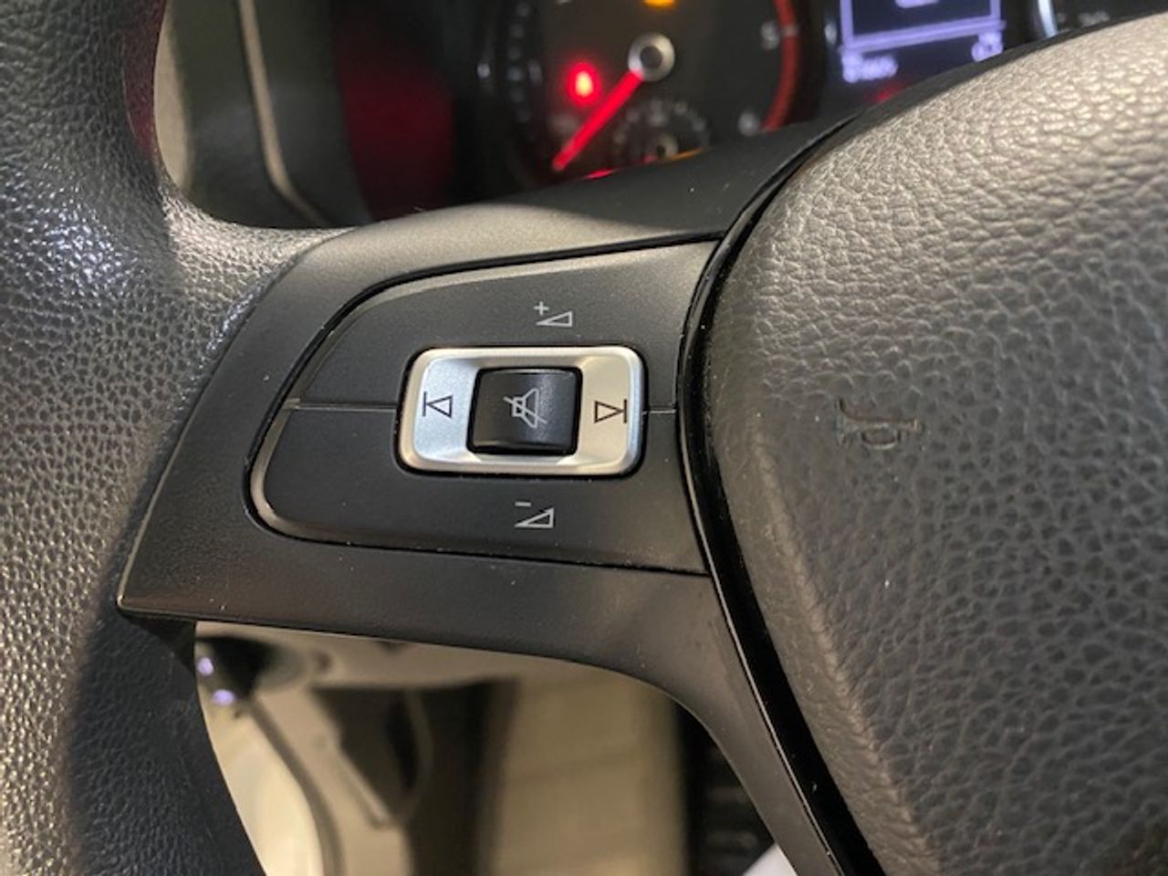 Volkswagen Crafter 35 Furgon BM TN L3H2 2.0TDI 103kW140CV - GARANTIA FÁBRICA 07/2026 - Foto 31