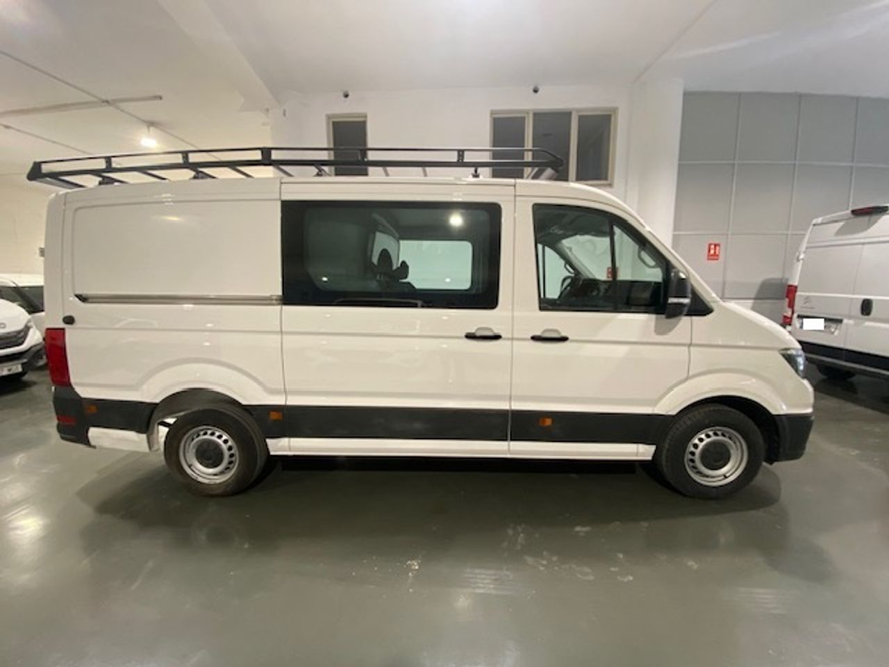 Volkswagen Crafter 35 Furgon BM TN L3H2 2.0TDI 103kW140CV - GARANTIA FÁBRICA 07/2026 - Foto 5