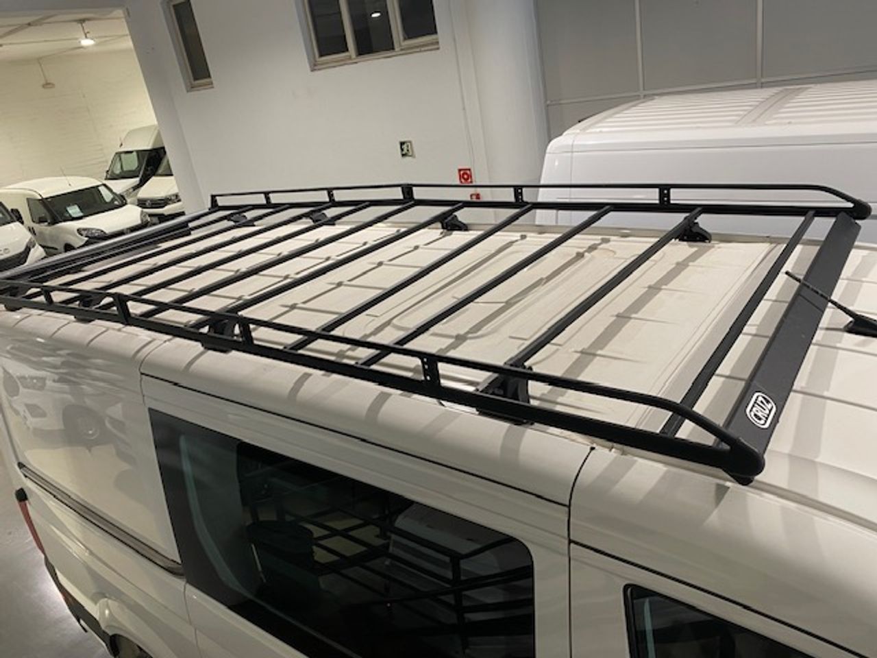 Volkswagen Crafter 35 Furgon BM TN L3H2 2.0TDI 103kW140CV - GARANTIA FÁBRICA 07/2026 - Foto 39