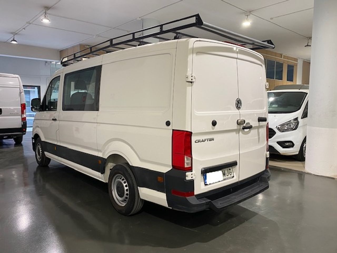 Volkswagen Crafter 35 Furgon BM TN L3H2 2.0TDI 103kW140CV - GARANTIA FÁBRICA 07/2026 - Foto 6
