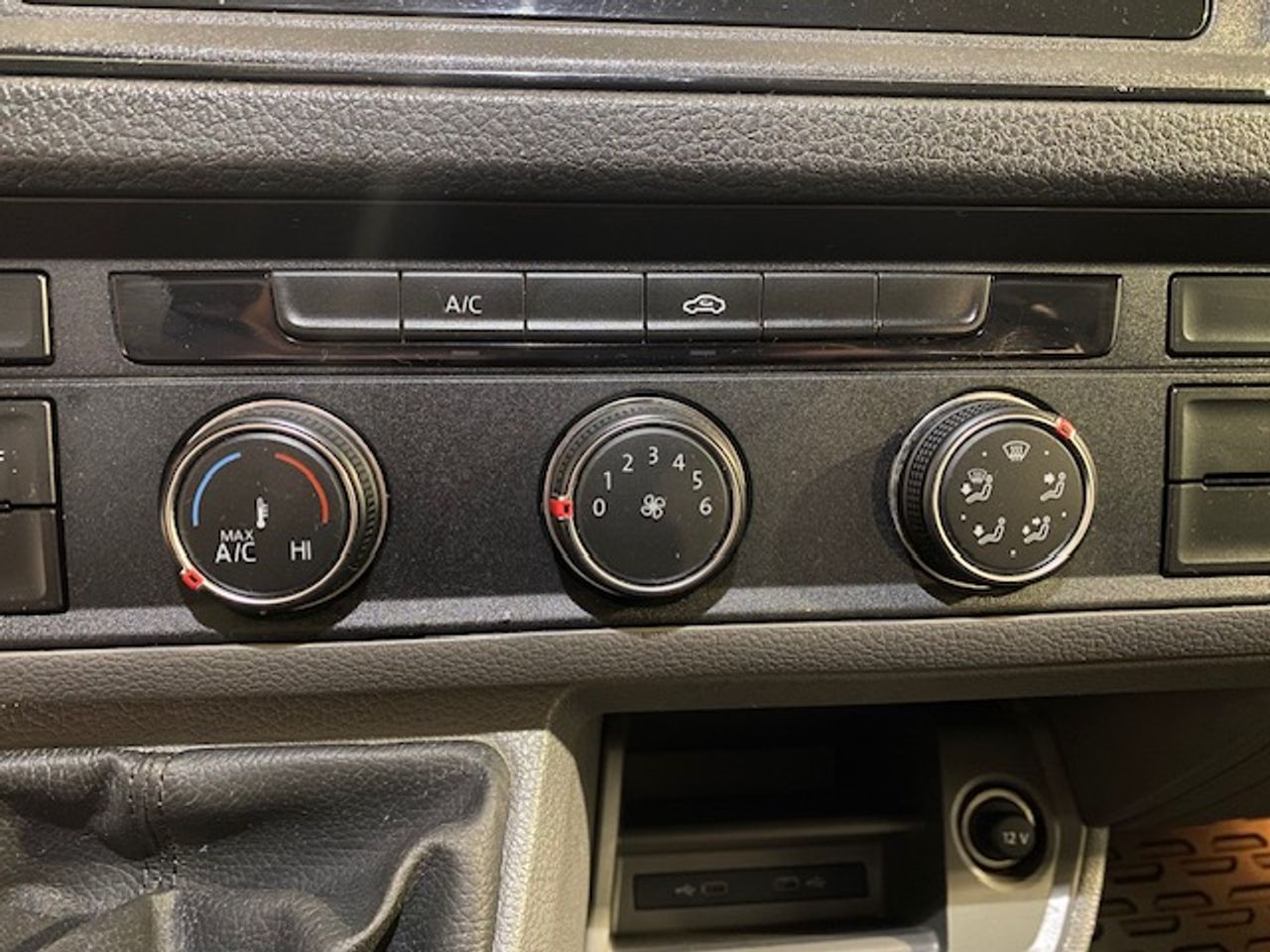 Volkswagen Crafter 35 Furgon BM TN L3H2 2.0TDI 103kW140CV - GARANTIA FÁBRICA 07/2026 - Foto 27