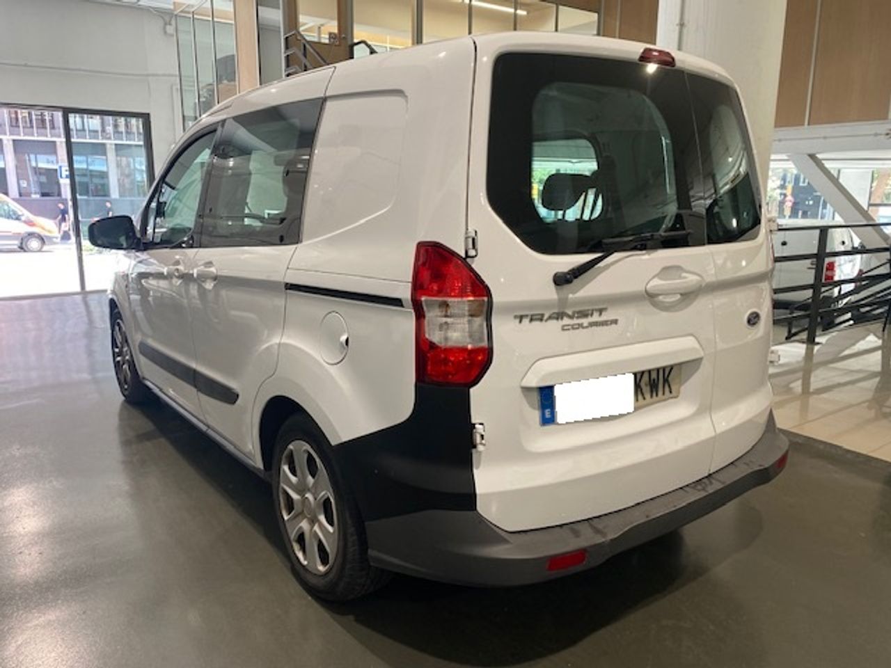 Ford Transit Courier Kombi 1.5 TDCi 71kW Trend - GARANTIA MECANICA - Foto 6