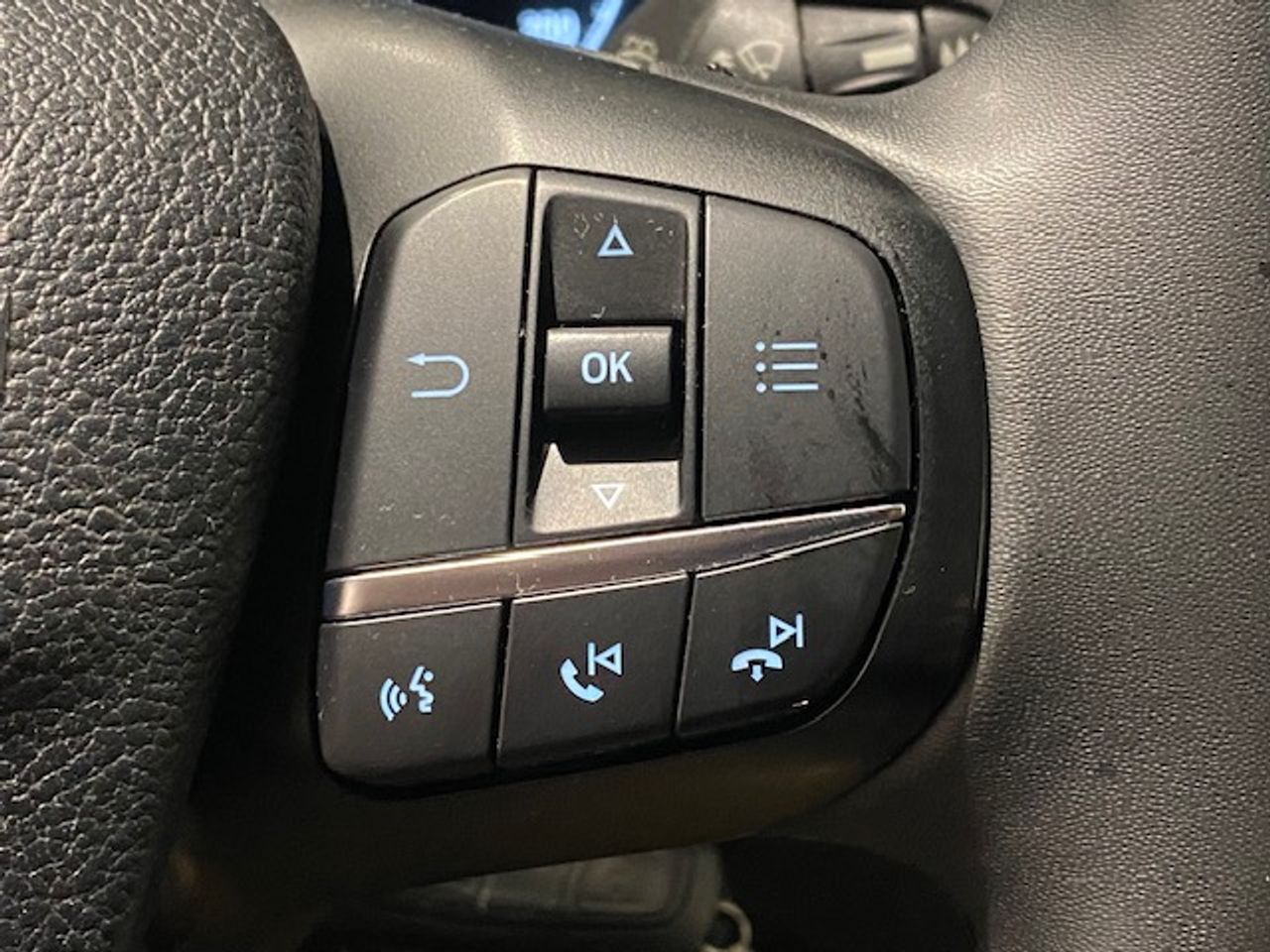 Ford Transit Custom Kombi 2.0 TDCI 320 L1 Trend - GARANTIA FÁBRICA 08/2026 - Foto 30