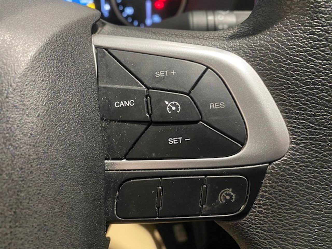 Iveco Daily 35c14 3750 Plataforma Elevadora - GARANTIA MECANICA - Foto 27