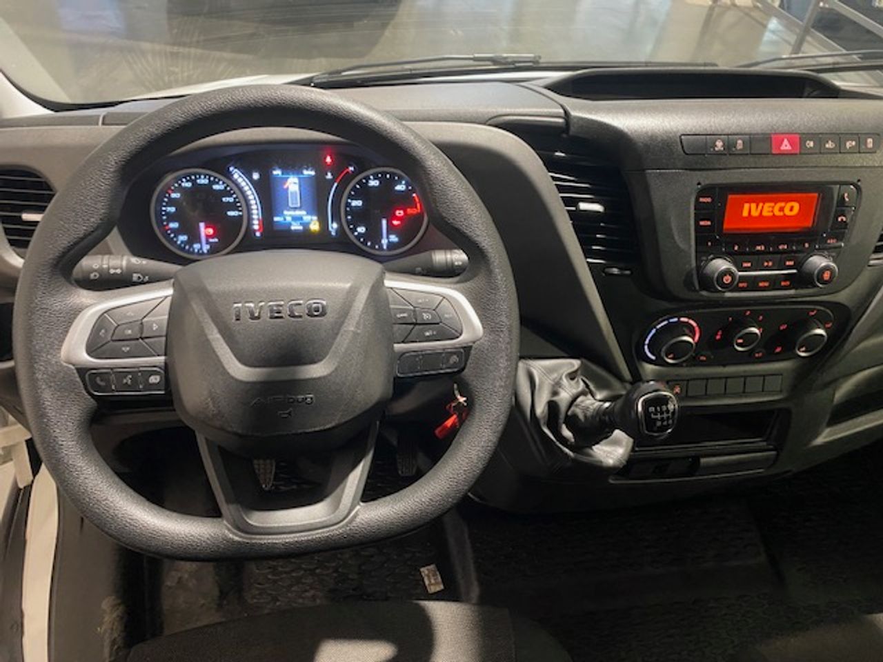 Iveco Daily 35c14 3750 Plataforma Elevadora - GARANTIA MECANICA - Foto 20