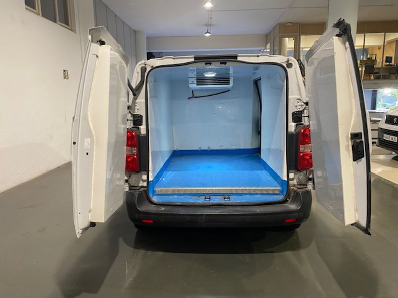 Fiat Scudo Furgon L2 100cv MT5 FRIGORÍCO DE MANTENIMIENTO - Foto 10