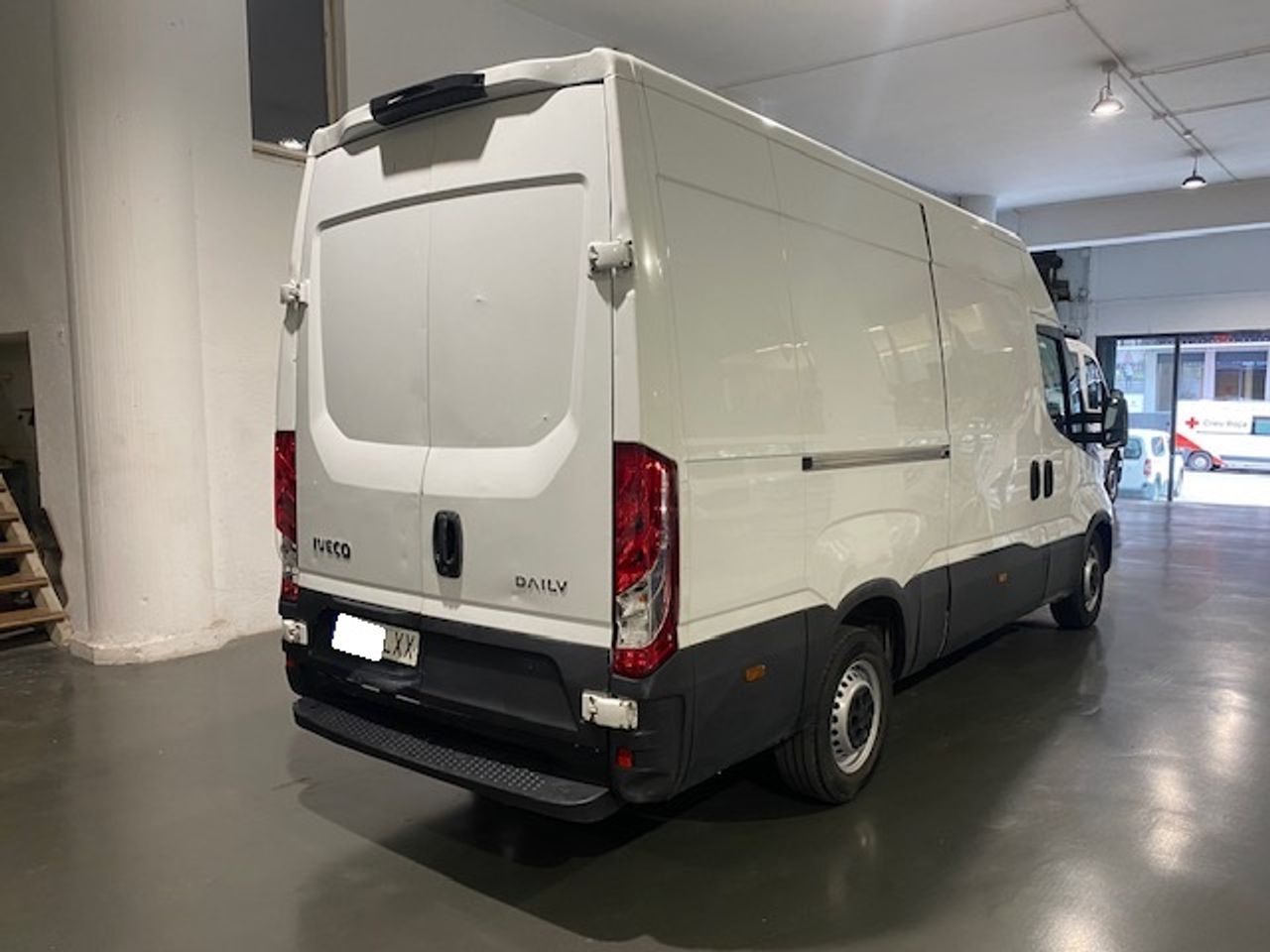 Iveco Daily Furgón 35S12 V 3520L H2 12.0 120cv - GARANTIA MECANICA - Foto 7