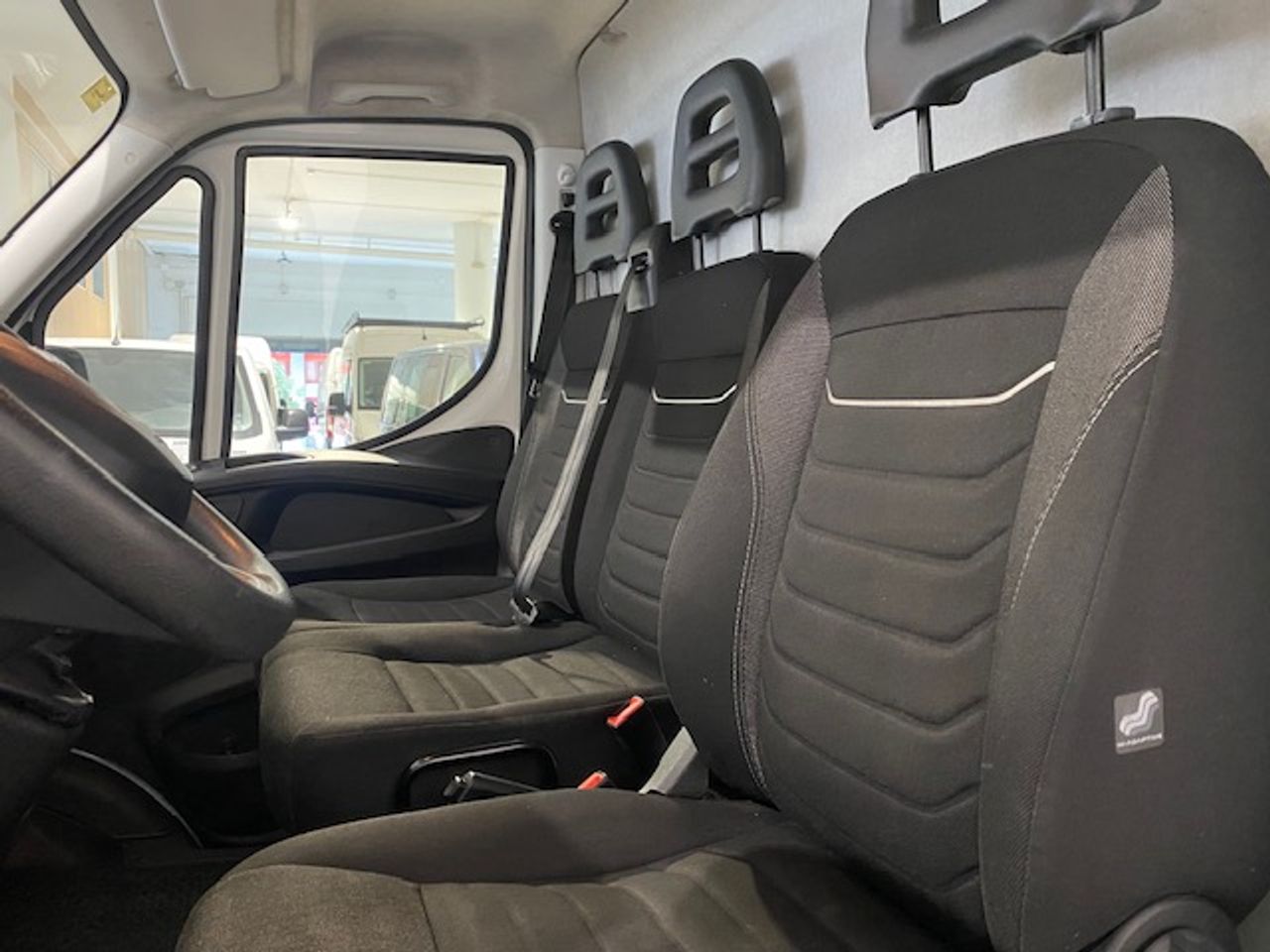 Iveco Daily Furgón 35S12 V 3520L H2 12.0 120cv - GARANTIA MECANICA - Foto 24